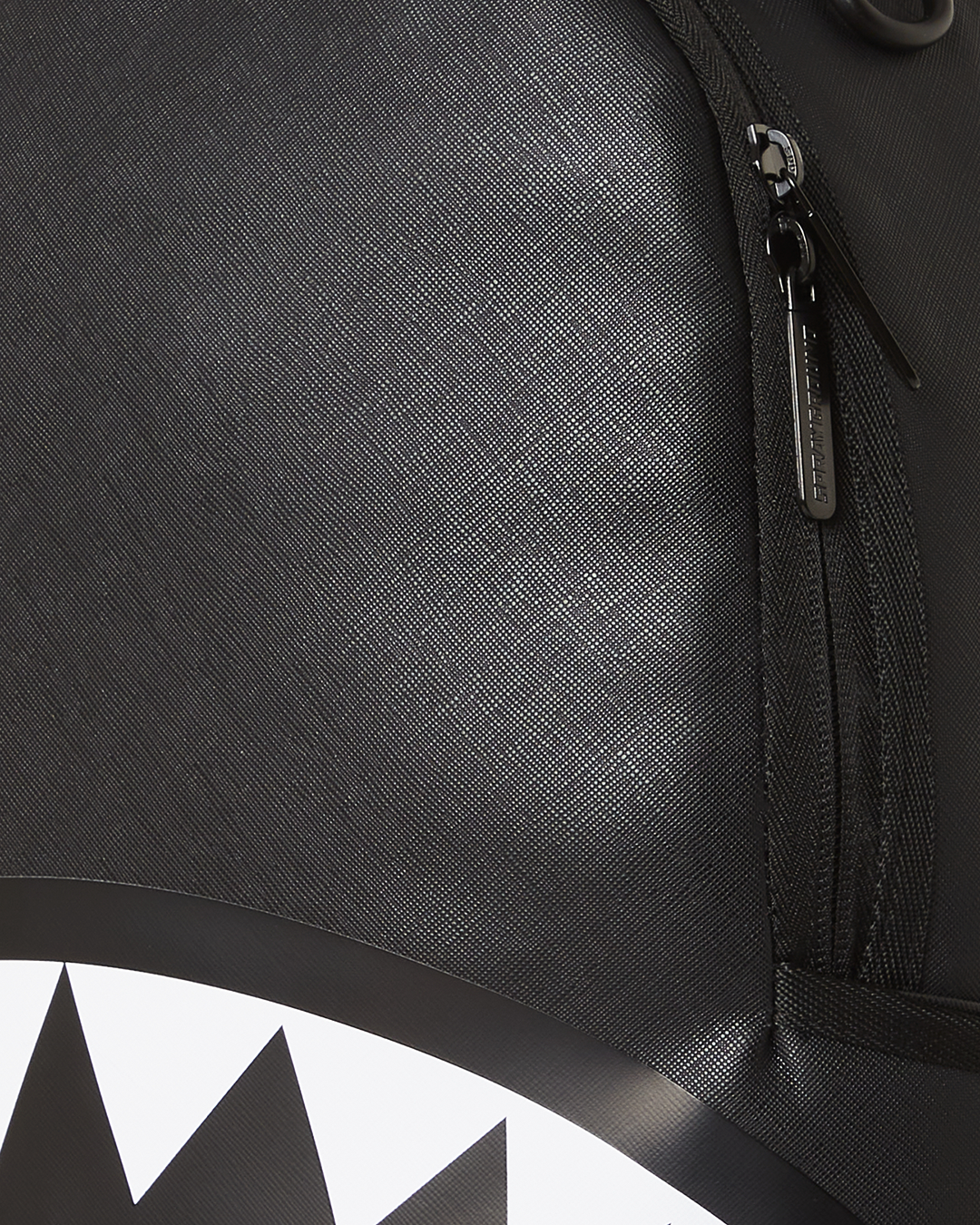 SHARK CENTRAL BLK/GRAY BACKPACK (DLXV)