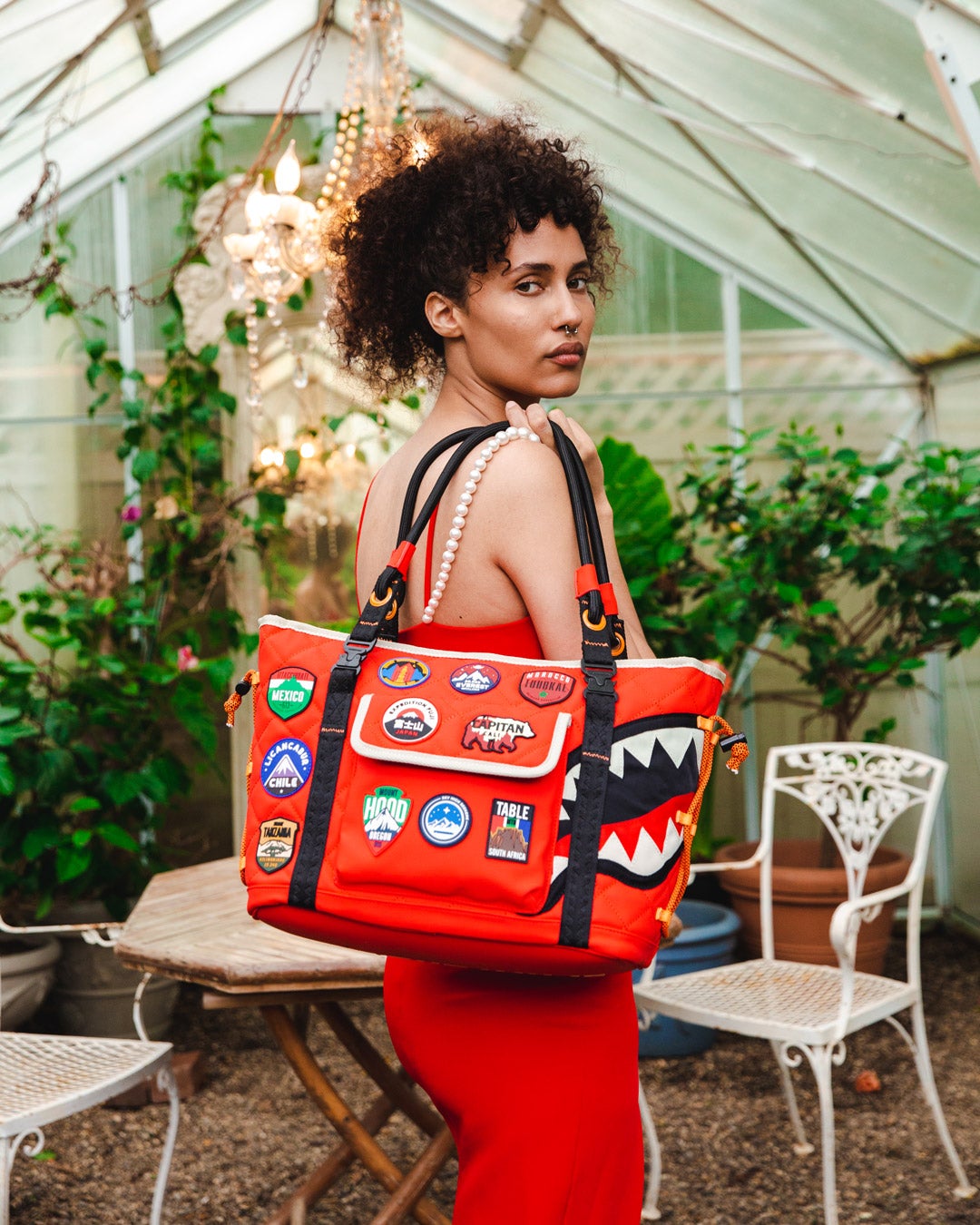 THE GLOBAL EXPEDITION TOTE